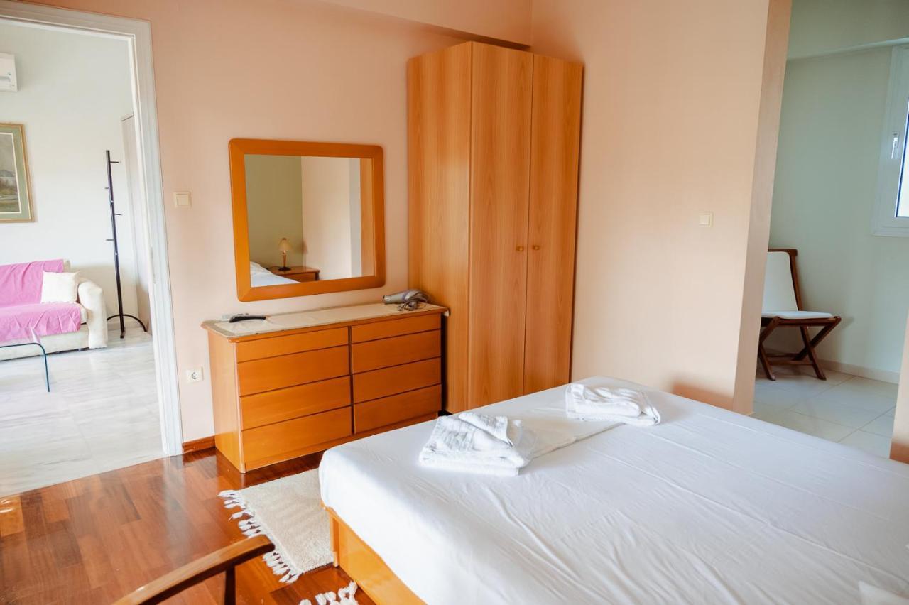 Seafront Apartment Карфас Екстер'єр фото