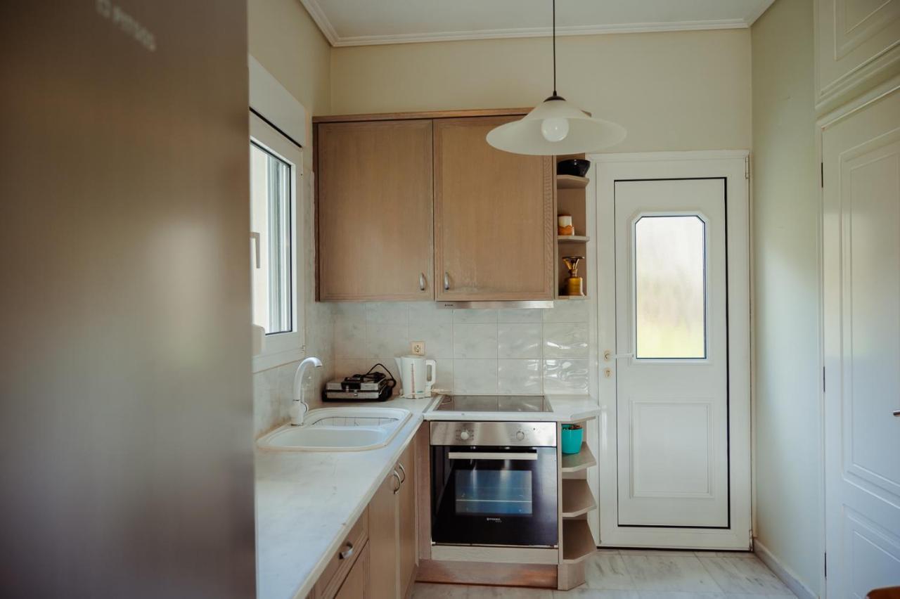 Seafront Apartment Карфас Екстер'єр фото